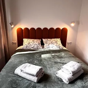 https://apt-warszawa-rdmiecie-pl-zbawiciela.warsawhotelspoland.com